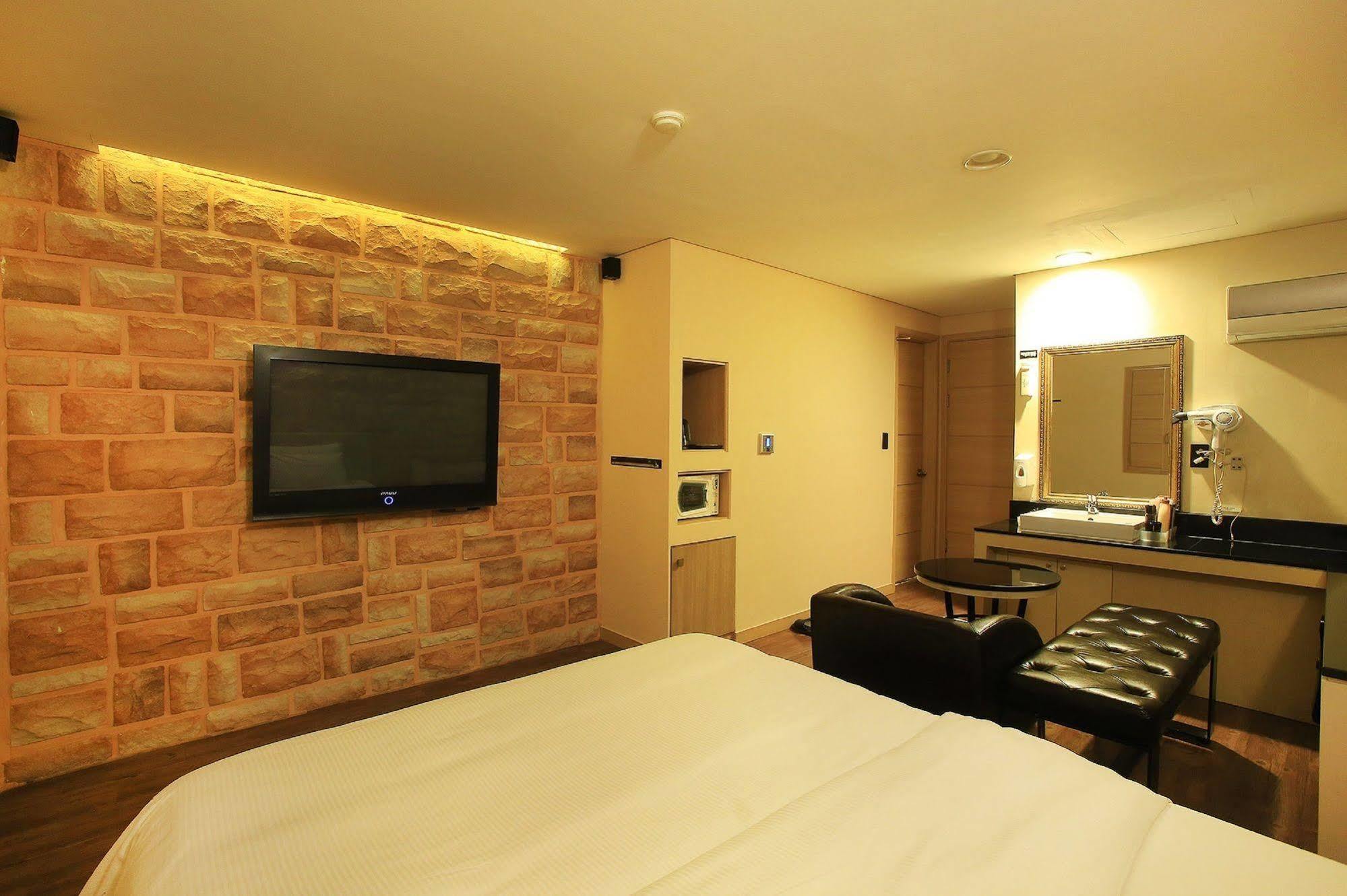 Tara Hotel Seoul Exterior foto