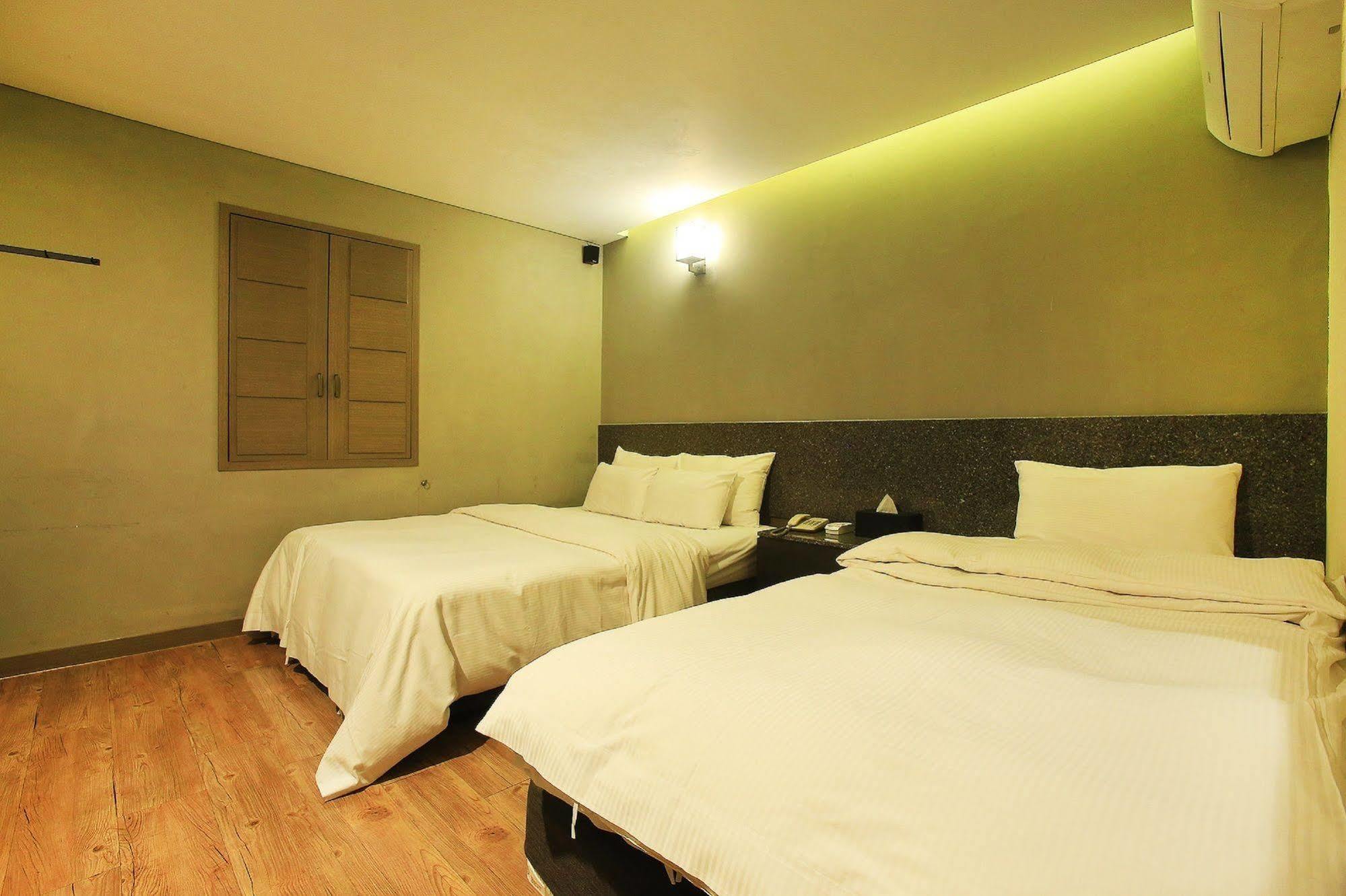 Tara Hotel Seoul Exterior foto