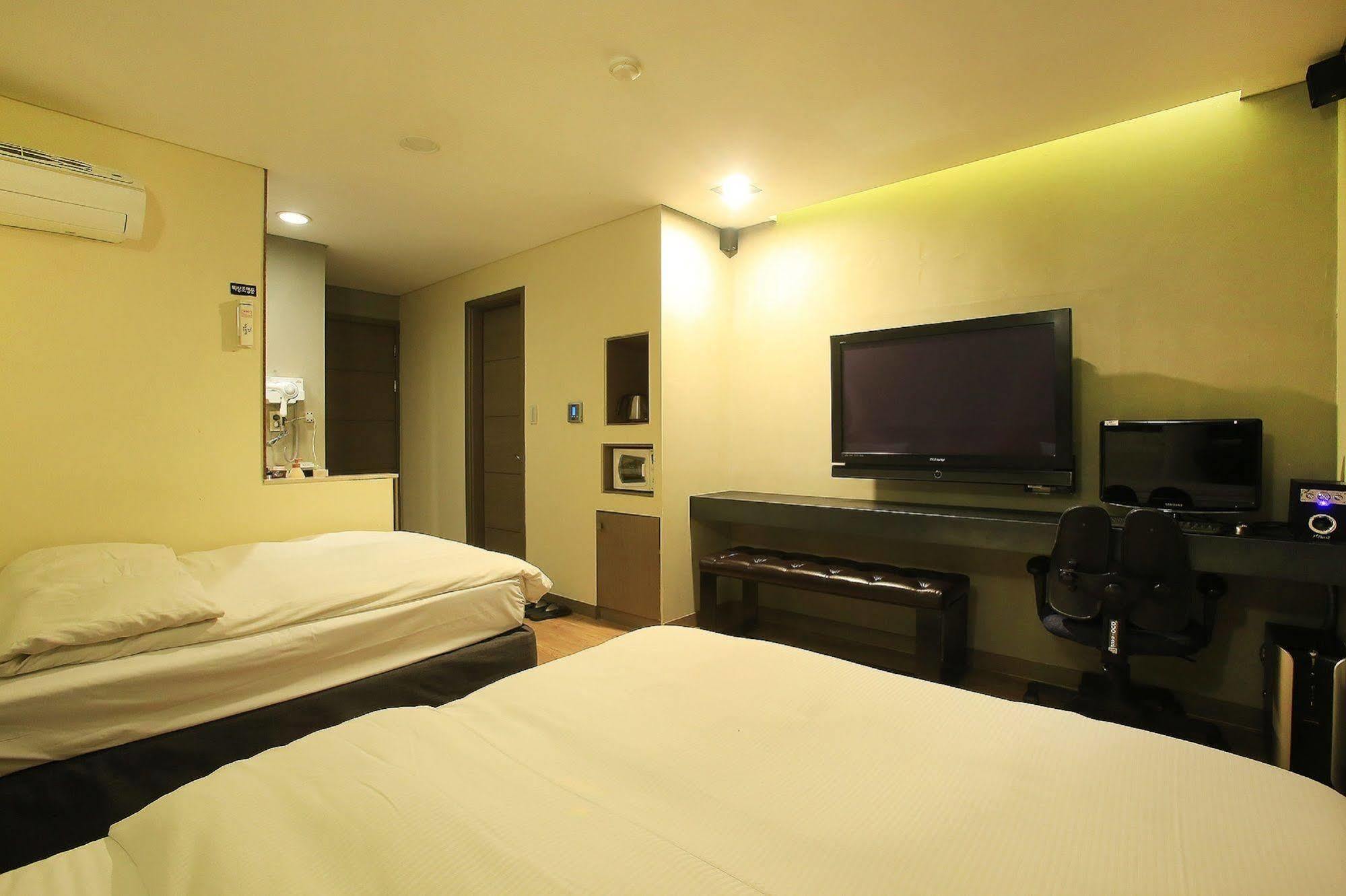 Tara Hotel Seoul Exterior foto
